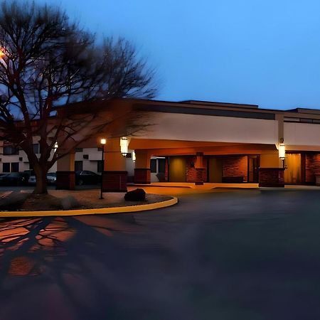 Quality Inn West Lafayette - University Area Bagian luar foto