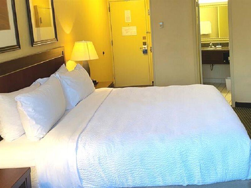 Quality Inn West Lafayette - University Area Bagian luar foto