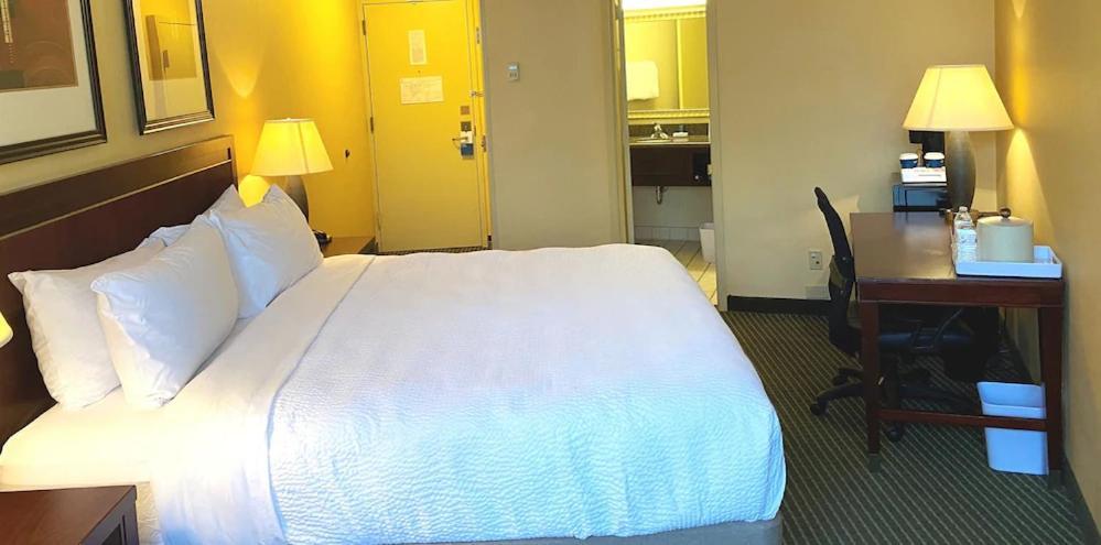 Quality Inn West Lafayette - University Area Bagian luar foto